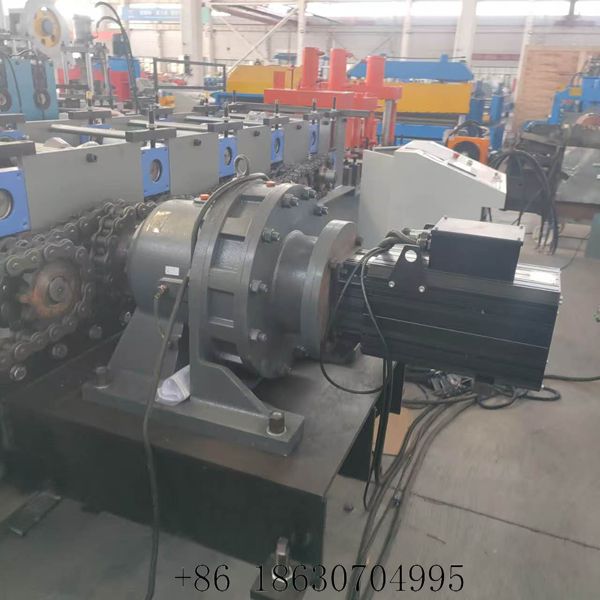 High efficiency Siemens motor and hydraulic drive station